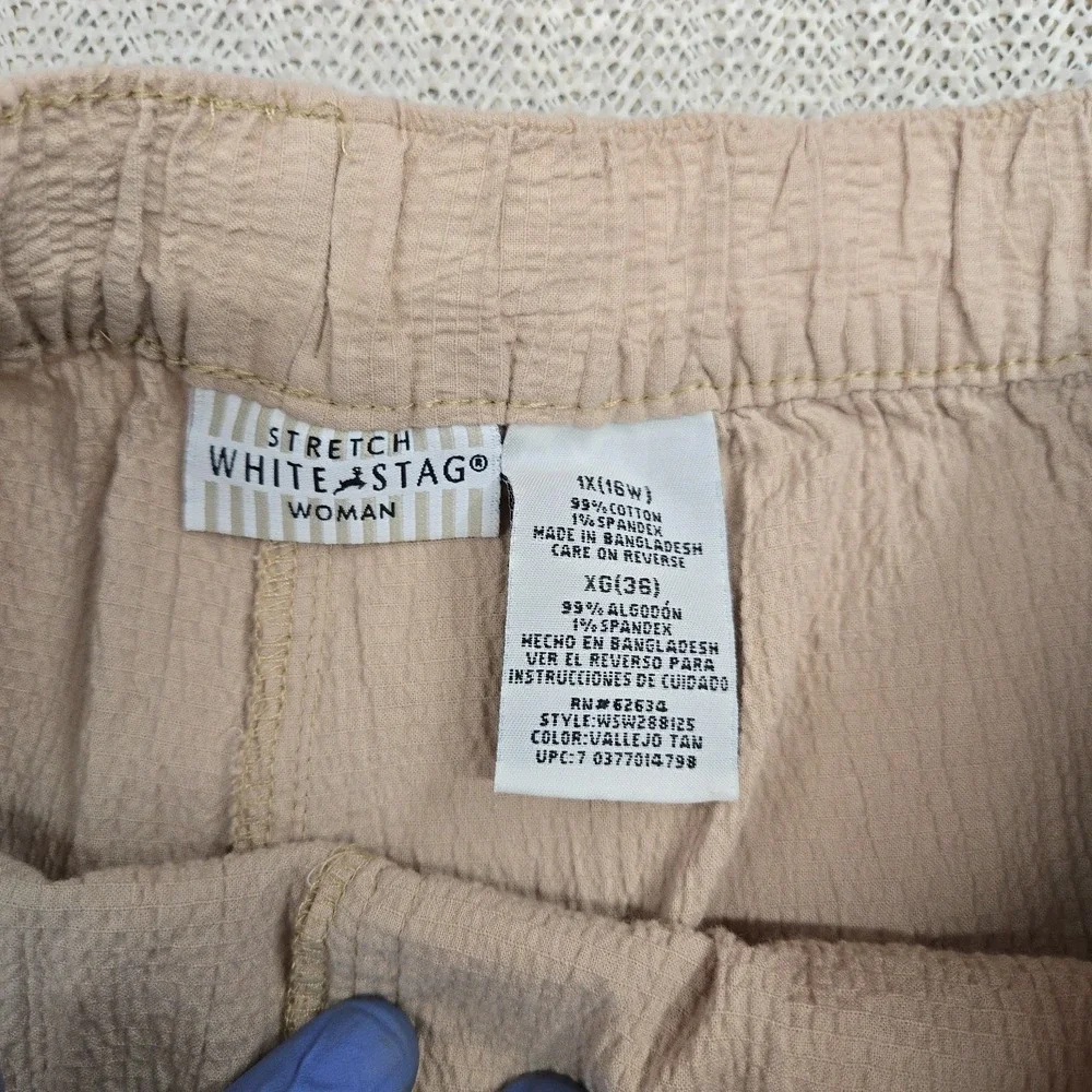 White Stag Shorts Womens 1X 16W Stretch Waist‎ Beige Pull On Pucker Cargo Plus